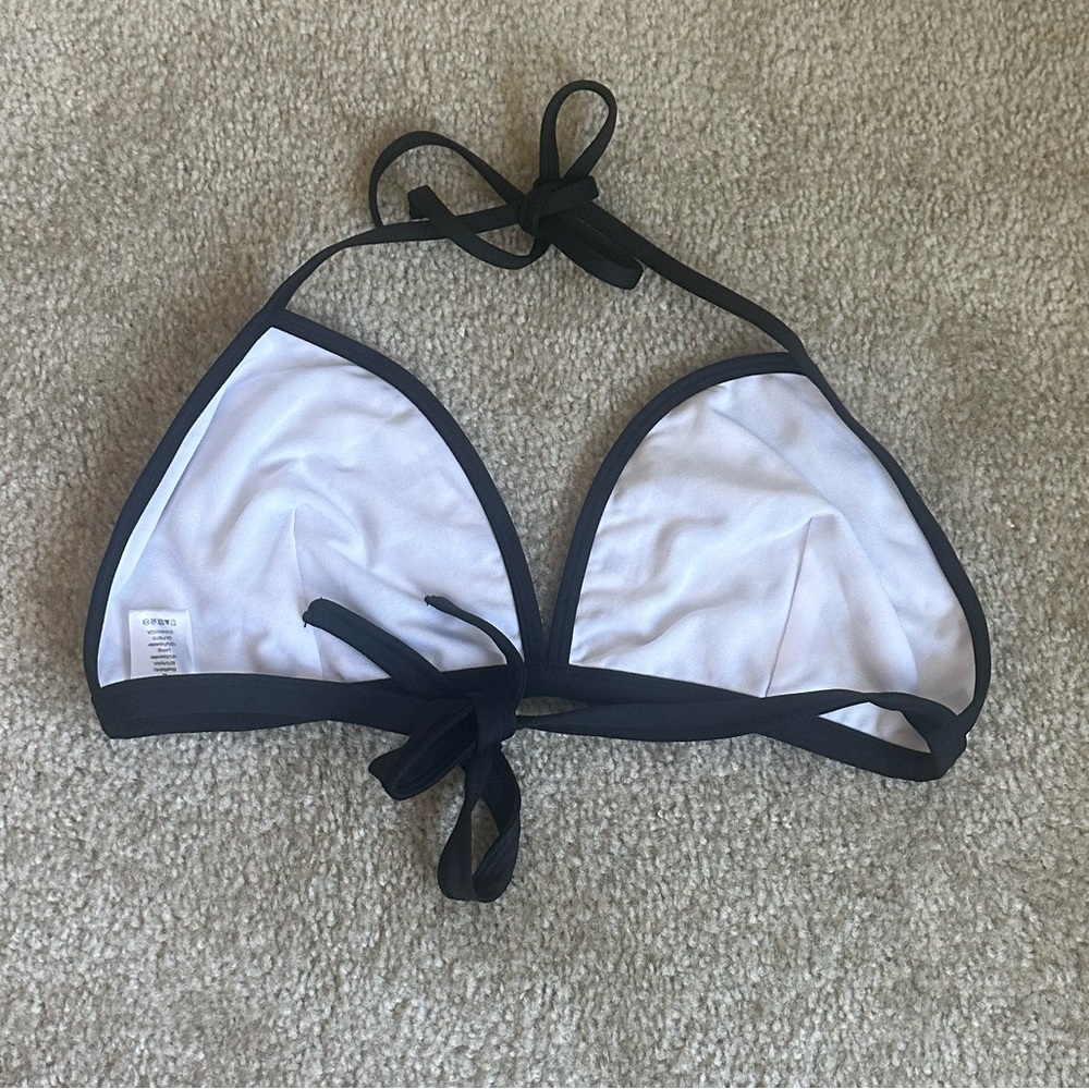 Sable 
Black and White Bikini Set - Picture 5 of 9
